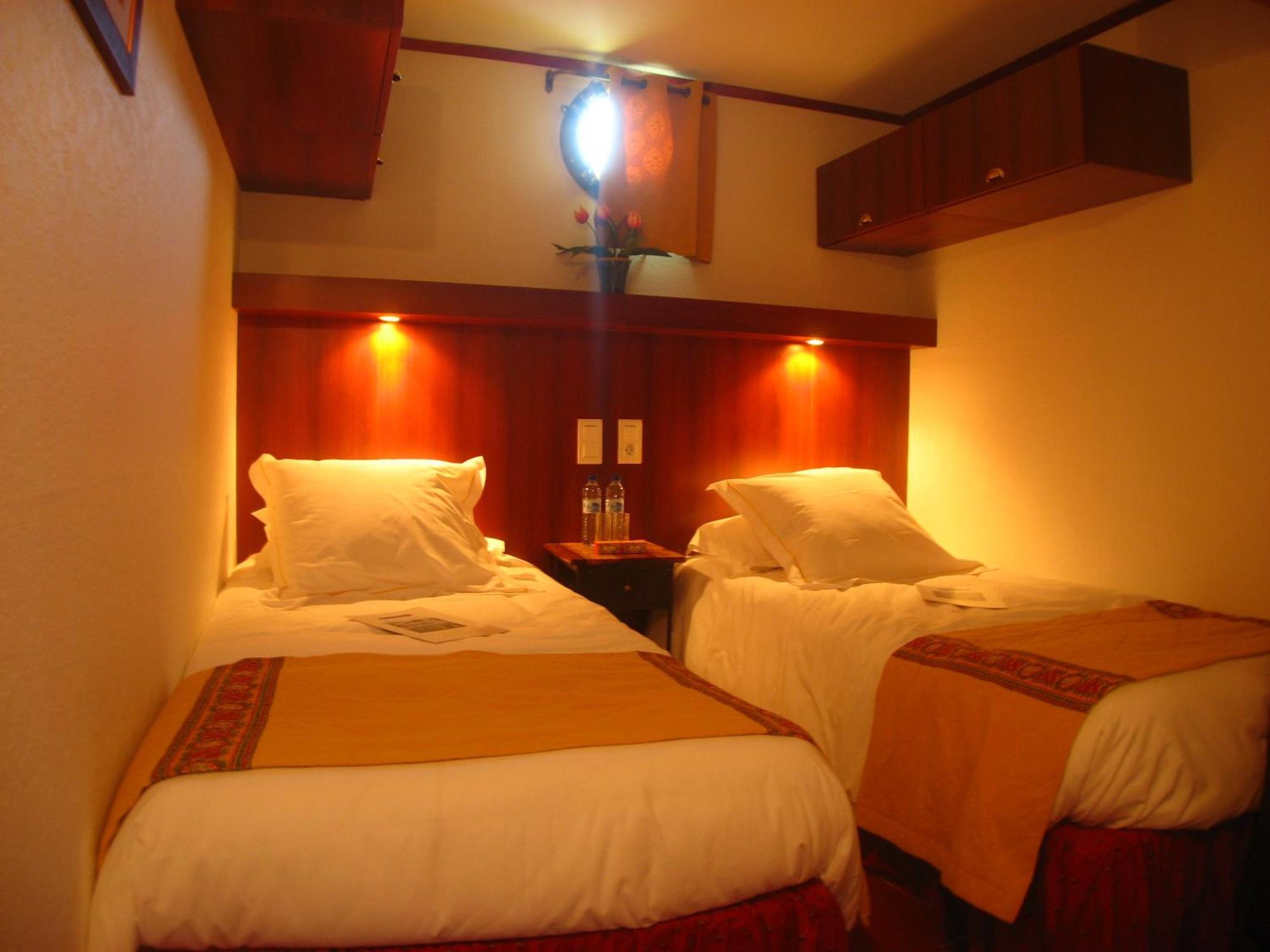 Hotel Bateau Le Phenicien Aigues-Mortes Exterior foto